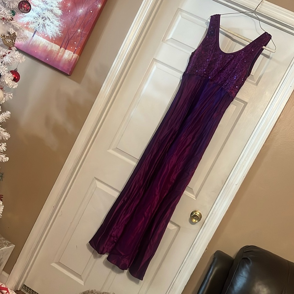 Blonde and Me Evening by Linda Bernell purple size 13/14 dress